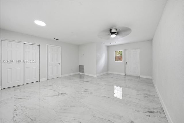 3856 NW 207th St Rd, Miami Gardens, FL 33055