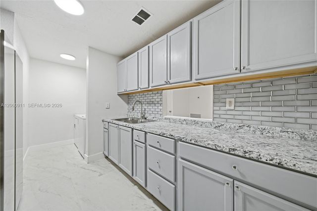3856 NW 207th St Rd, Miami Gardens, FL 33055