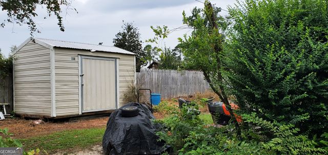 240 Lakewood Drive, Swainsboro, GA 30401