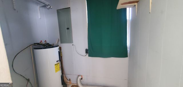 240 Lakewood Drive, Swainsboro, GA 30401