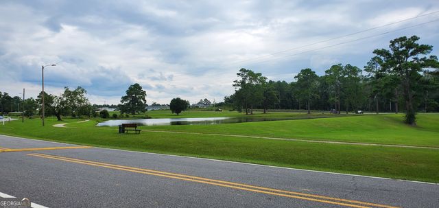 240 Lakewood Drive, Swainsboro, GA 30401