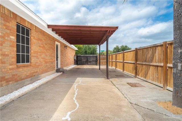 401 W Cheyenne Avenue, Pharr, TX 78577