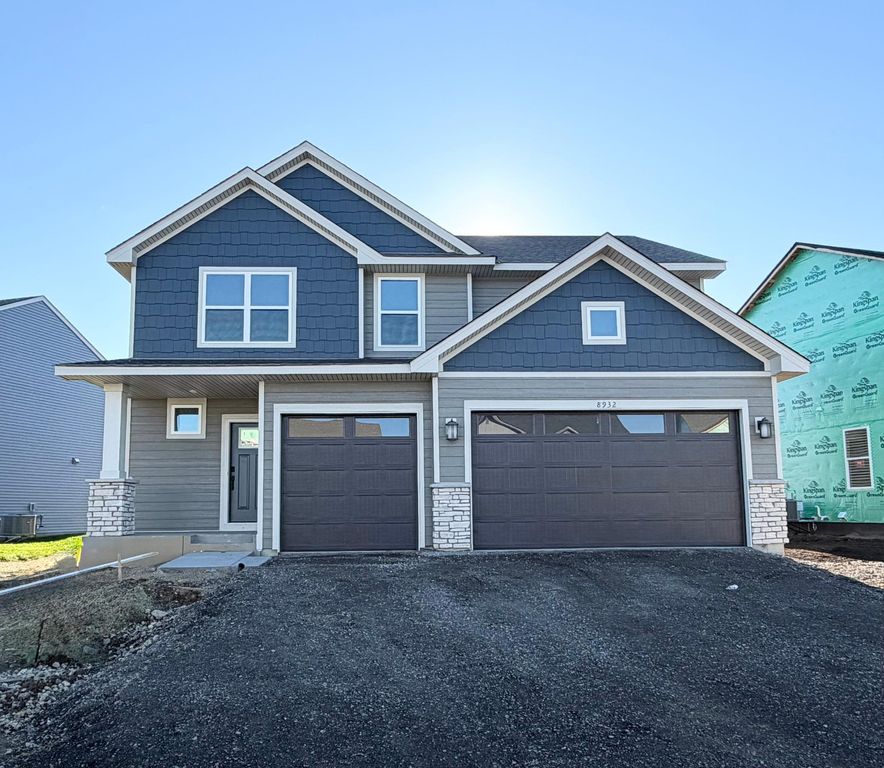 8932 Periwinkle Boulevard, Woodbury, MN 55129 — exterior