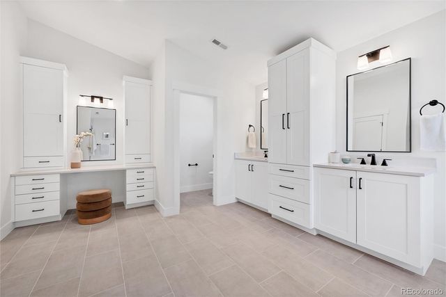 1035 N Leyden Street, Denver, CO 80220