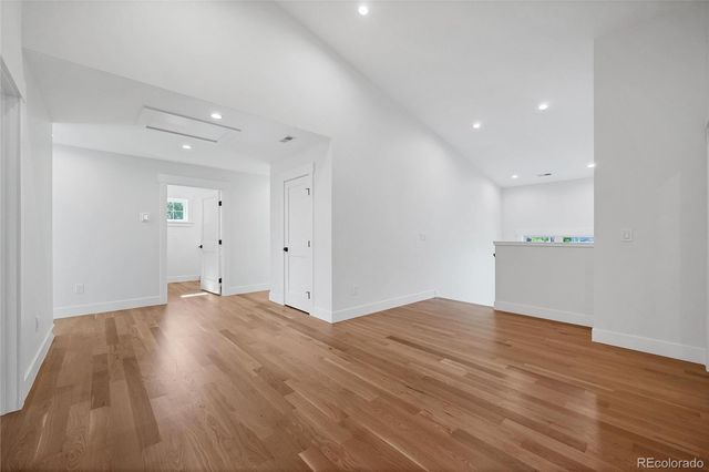 1035 N Leyden Street, Denver, CO 80220