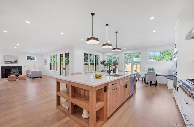 1035 N Leyden Street, Denver, CO 80220