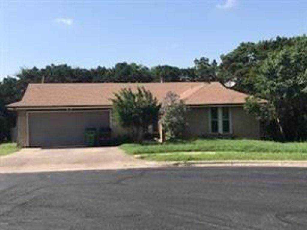 3702 Powderhorn DR, Round Rock, TX 78681