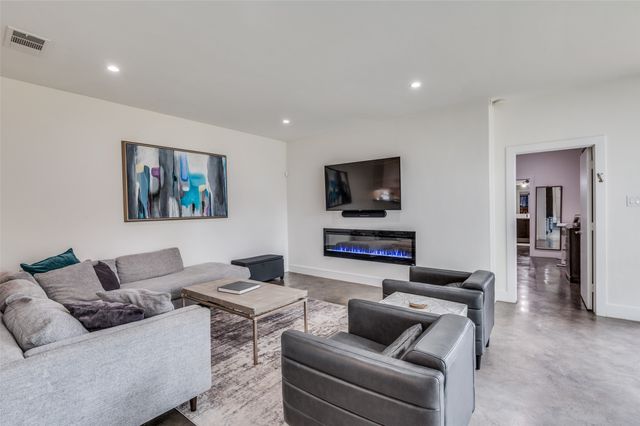 4015 Lively Lane, Dallas, TX 75220