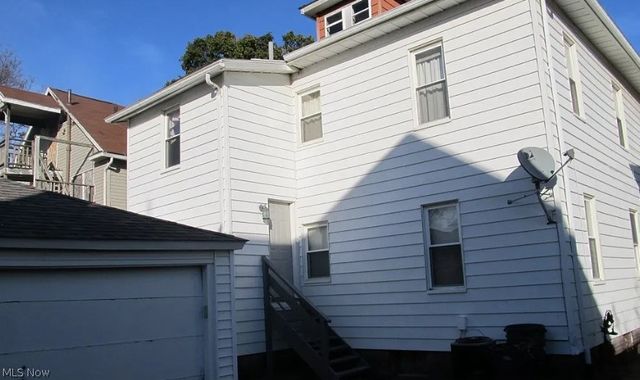1005 Clarendon Avenue NW, Canton, OH 44708