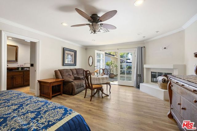 8837 Oak Park Avenue, Sherwood Forest, CA 91325