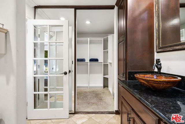 8837 Oak Park Avenue, Sherwood Forest, CA 91325