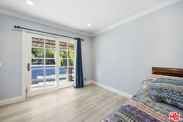 8837 Oak Park Avenue, Sherwood Forest, CA 91325