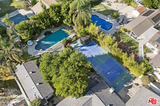 8837 Oak Park Avenue, Sherwood Forest, CA 91325