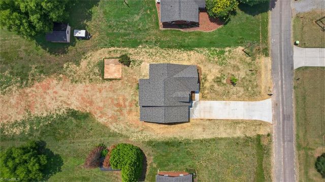 427 Garland Drive, Lexington, NC 27295