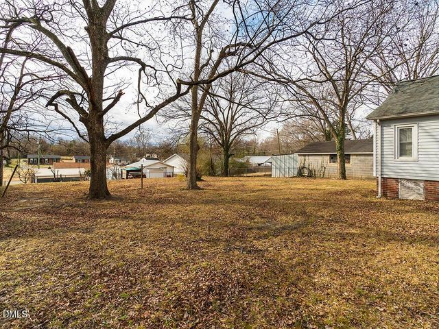 1010 Attica Street, Burlington, NC 27217