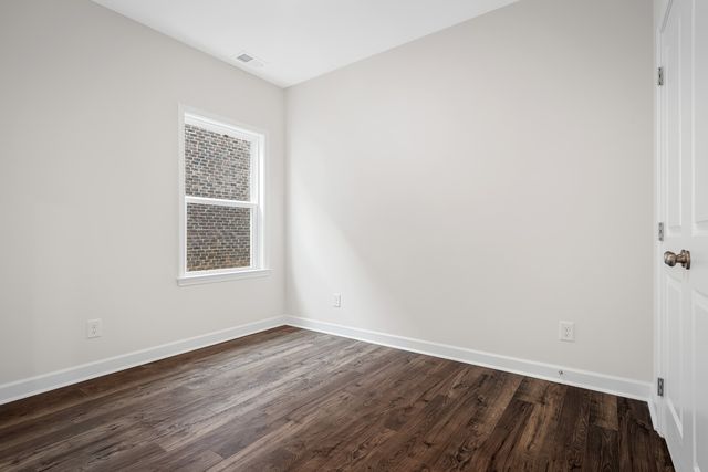 1925 Hildebrand Lane, Columbia, TN 38401