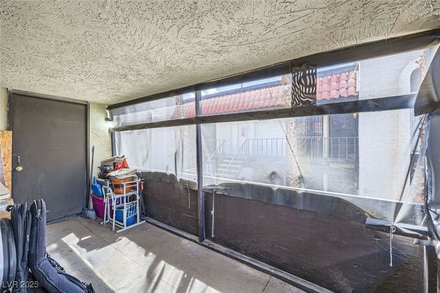 1420 Vegas Valley Drive 22, Las Vegas, NV 89169