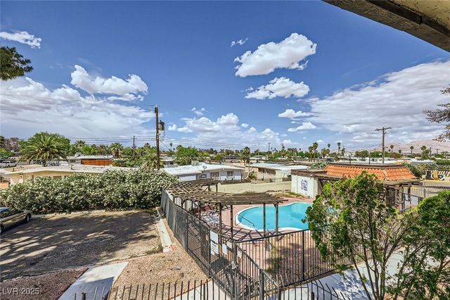 1420 Vegas Valley Drive 22, Las Vegas, NV 89169