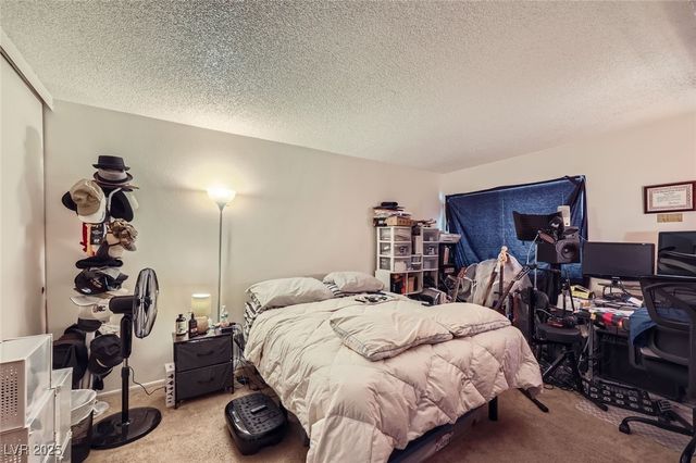 1420 Vegas Valley Drive 22, Las Vegas, NV 89169