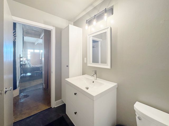 408 S Front St Apt 507, Memphis, TN 38103