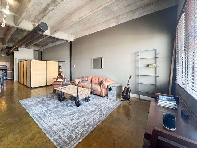 408 S Front St Apt 507, Memphis, TN 38103