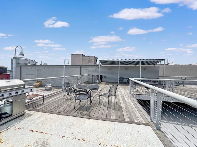 408 S Front St Apt 507, Memphis, TN 38103