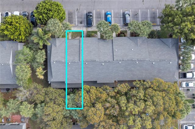 3325 Cabaret Ln, Margate, FL 33063