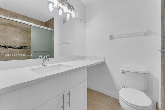 3325 Cabaret Ln, Margate, FL 33063