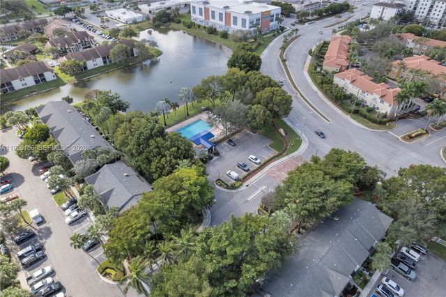 3325 Cabaret Ln, Margate, FL 33063