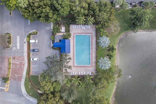 3325 Cabaret Ln, Margate, FL 33063