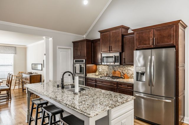 1364 Eastland Dr, Ashland City, TN 37015