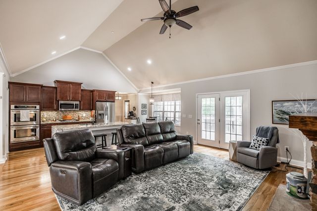 1364 Eastland Dr, Ashland City, TN 37015