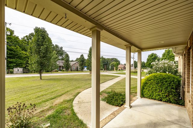 1364 Eastland Dr, Ashland City, TN 37015