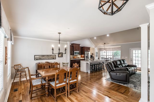 1364 Eastland Dr, Ashland City, TN 37015