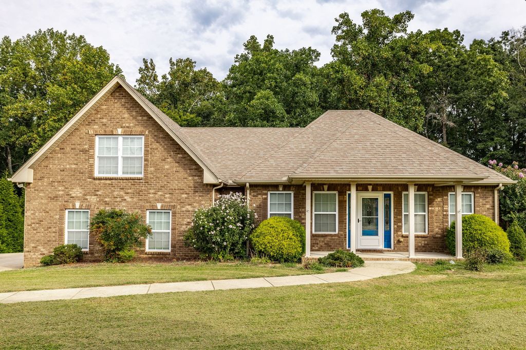 1364 Eastland Dr, Ashland City, TN 37015