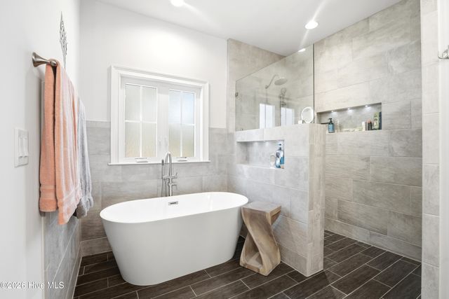 628 Kings Trail, Sunset Beach, NC 28468