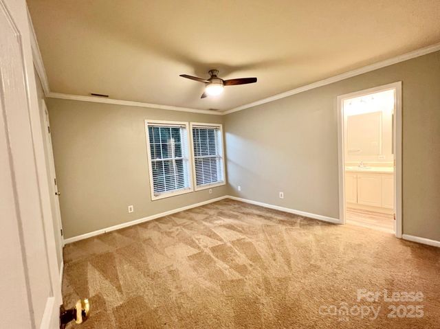 7014 Elm Hill Court, Charlotte, NC 28217