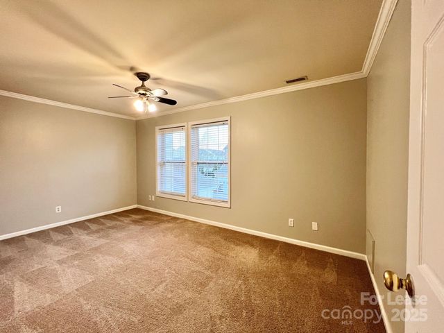 7014 Elm Hill Court, Charlotte, NC 28217