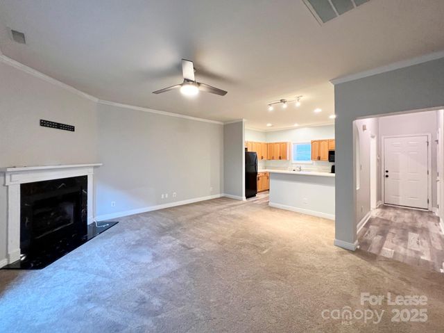 7014 Elm Hill Court, Charlotte, NC 28217