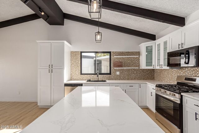 2319 W WETHERSFIELD Road, Phoenix, AZ 85029