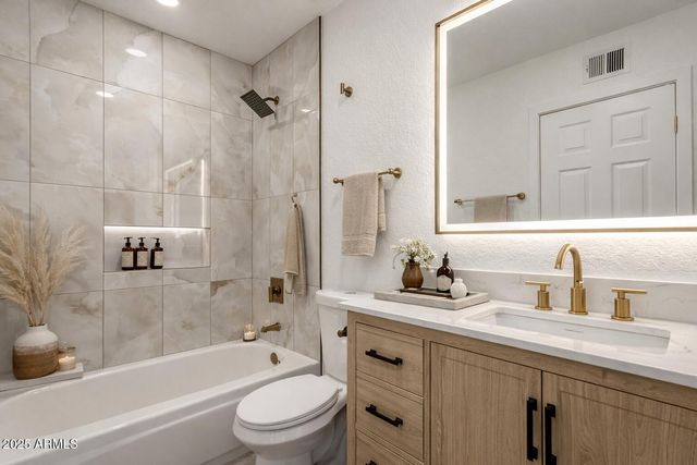 2319 W WETHERSFIELD Road, Phoenix, AZ 85029