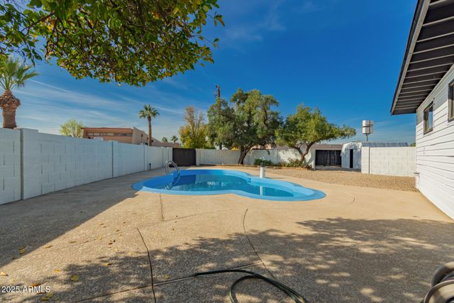 2319 W WETHERSFIELD Road, Phoenix, AZ 85029