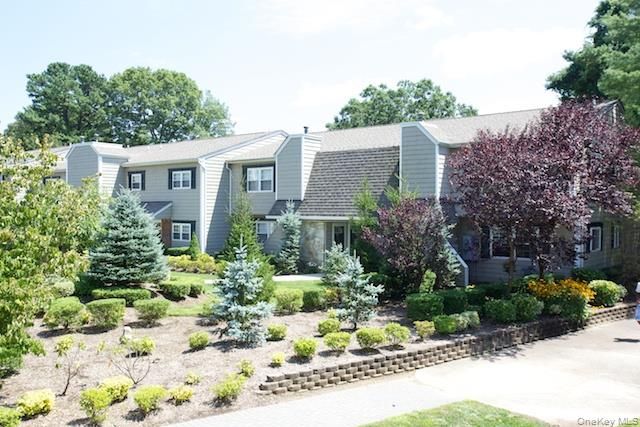 248 Lake Pointe Court 329, Middle Island, NY 11953