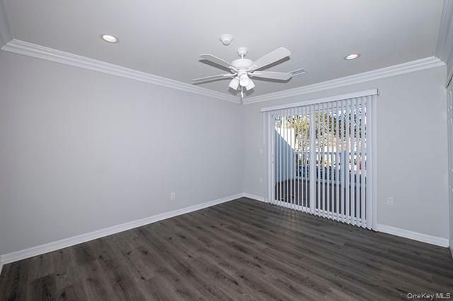 248 Lake Pointe Court 329, Middle Island, NY 11953
