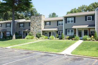 248 Lake Pointe Court 329, Middle Island, NY 11953