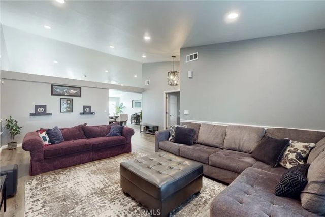 1805 Whispering Oaks Drive, Yuba City, CA 95991