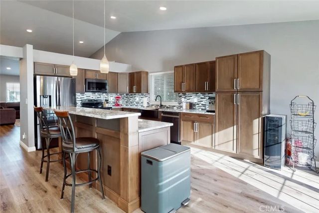 1805 Whispering Oaks Drive, Yuba City, CA 95991