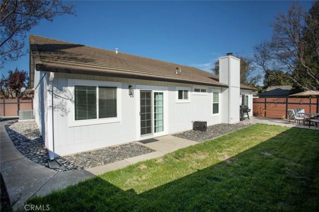 1805 Whispering Oaks Drive, Yuba City, CA 95991