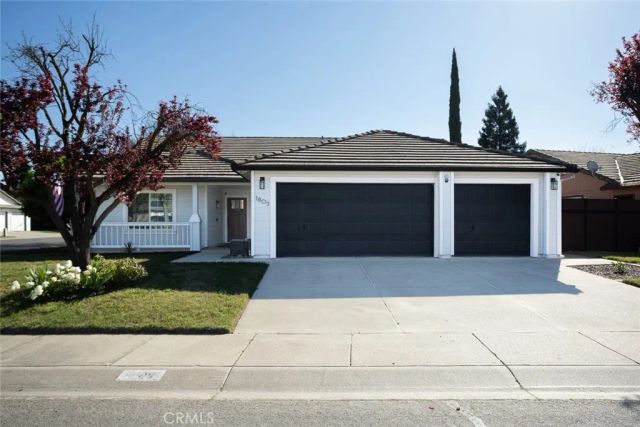 1805 Whispering Oaks Drive, Yuba City, CA 95991
