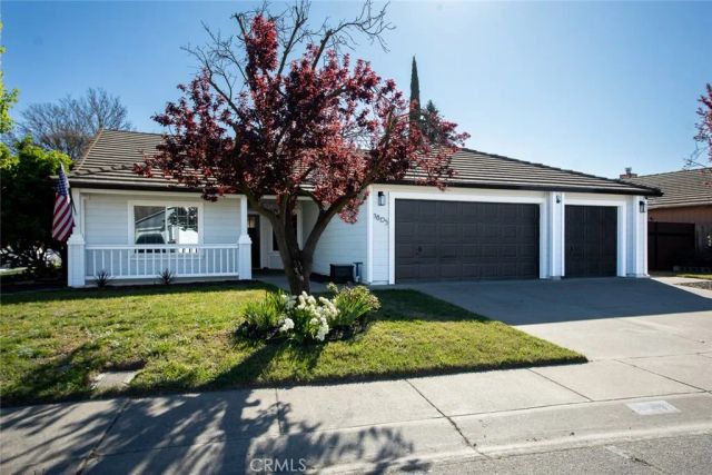 1805 Whispering Oaks Drive, Yuba City, CA 95991